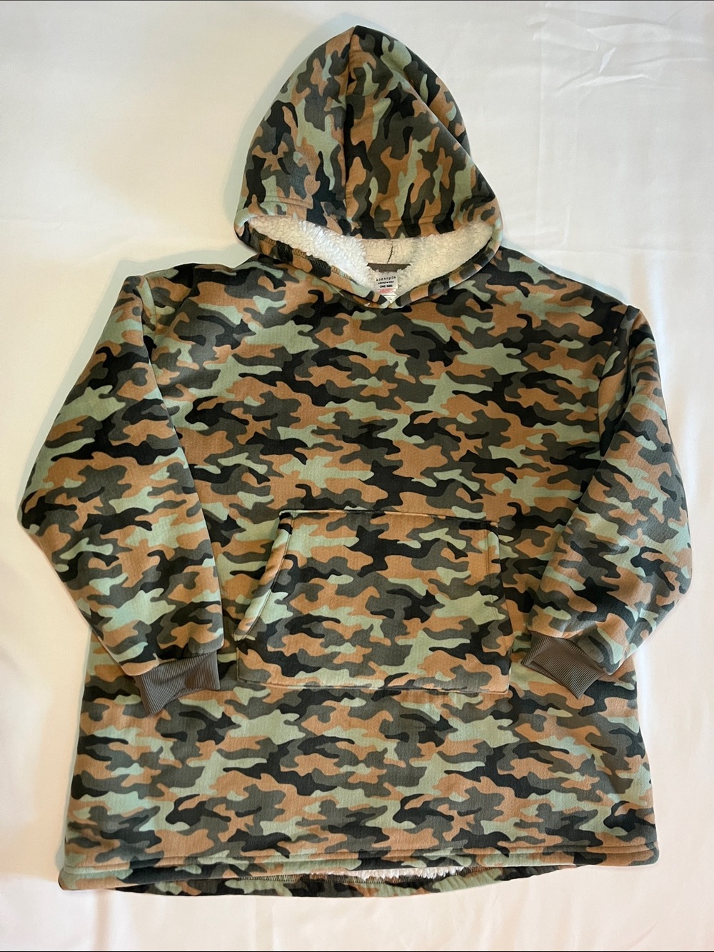 Kids Camouflage Sherpa-Lined Hoodie/Poncho Style Robe